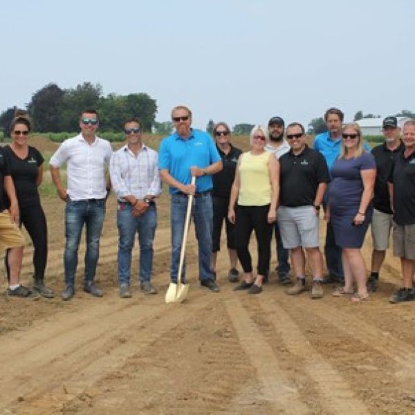 Andrew Jr and Rick Hendriks with Members of Hendriks management team as well as Henk Verbakel and Jon Adams from Havecon Horticultural Projects.